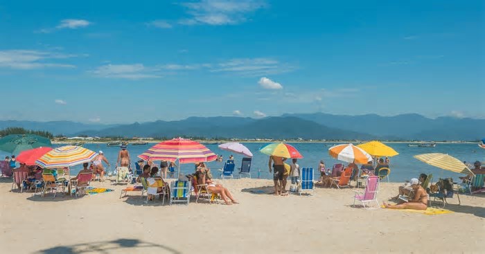 Praias da Grande Florianópolis têm preços 35% menores que a capital; veja pesquisa