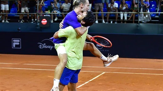 Rio Open 2025: Dupla brasileira supera desafio e avança à final