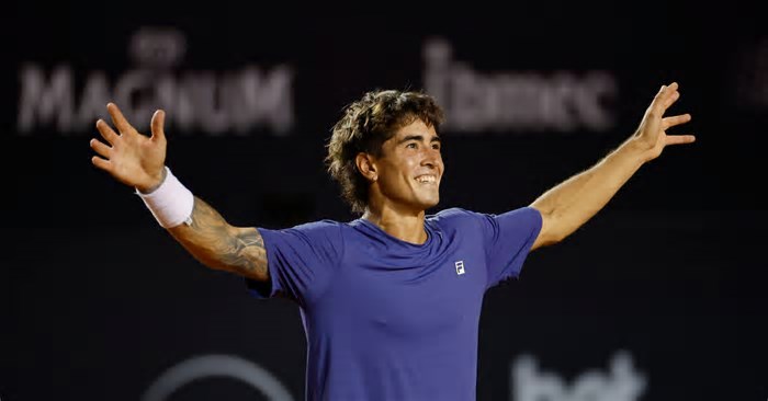 Comesana stuns world number two Zverev in Rio Open