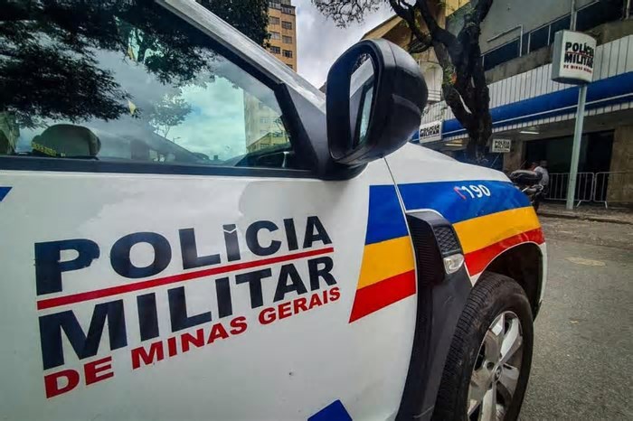 Homem sai para pegar lanche mas acaba morto na porta de casa