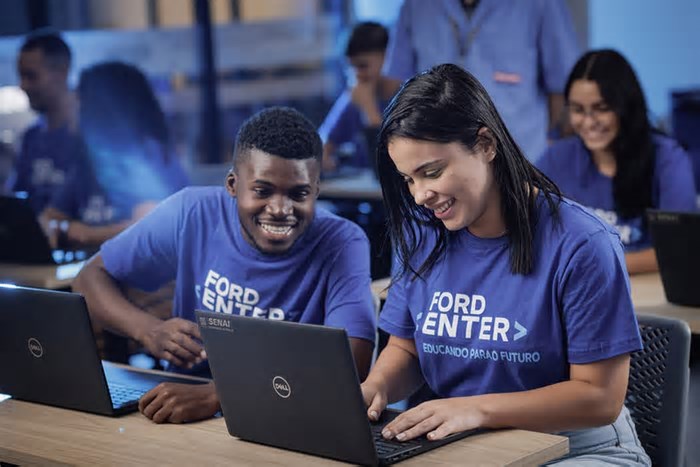 Ford oferece curso gratuito em tecnologia