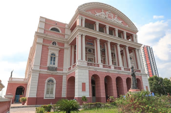 Teatro Amazonas reabre para visitação turística nesta sexta
