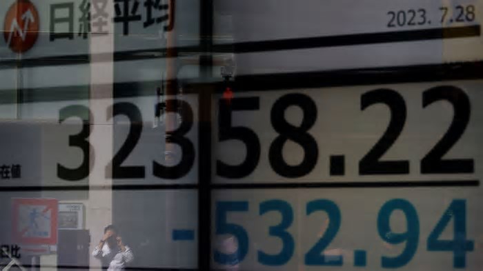 Ações de China e Hong Kong saltam com tecnologia em alta por IA