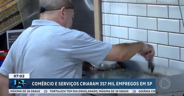 Comércio e serviços de SP criam 357 mil vagas de emprego em 2024