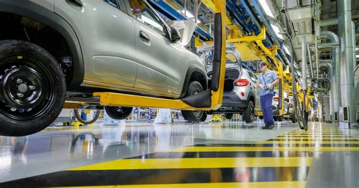 Renault e Geely assinam acordo para a produção e venda de carros elétricos e híbridos no Brasil