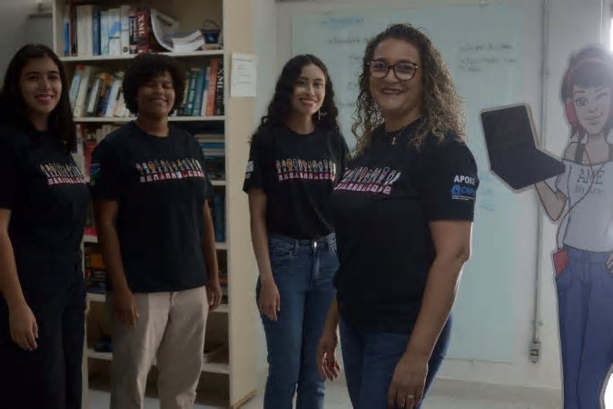 Projetos ajudam a atrair meninas para cursos da área de exatas