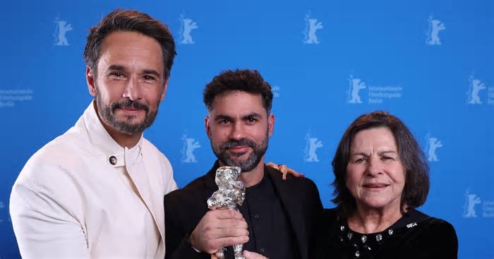 ‘Emocionante representar o Brasil’, diz Rodrigo Santoro sobre prêmio a ‘O Último Azul’ em Berlim