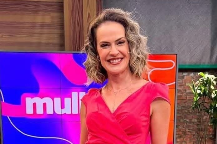 Apresentadora é cotada para substituir Regiane Tápias no programa Mulheres