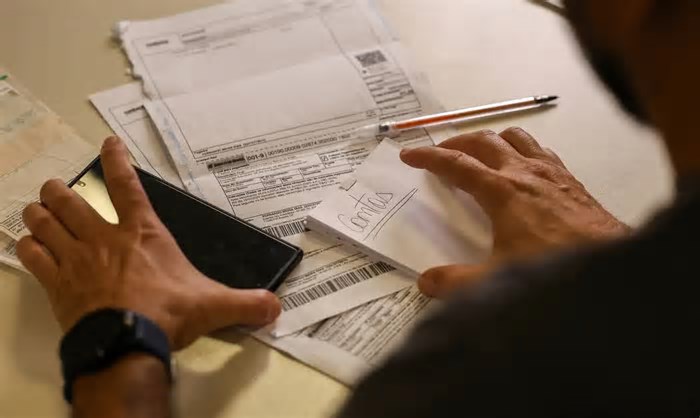 Inadimplência das famílias na cidade de SP cai para 19% em fevereiro