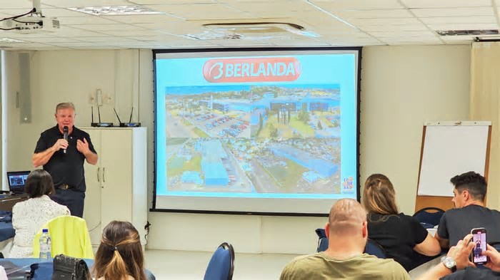 Berlanda compartilha trajetória no empreendedorismo no 4º Encontro Estadual da CDL Jovem de SC