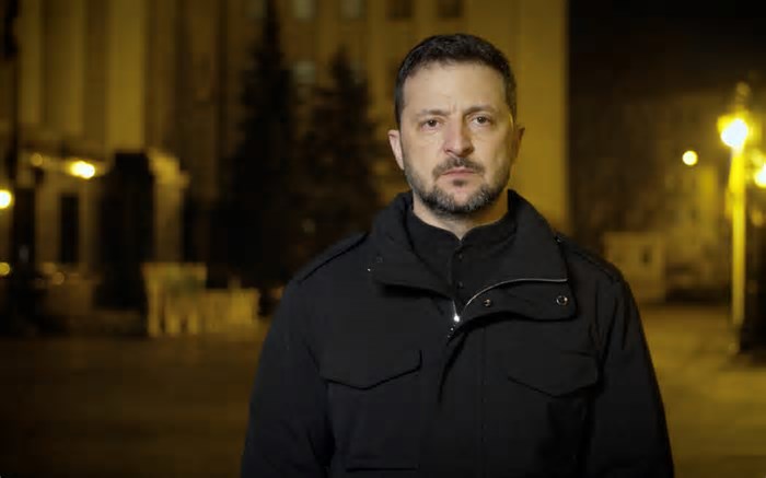 Zelensky diz ter solicitado 'informação oficial' sobre suspensão da ajuda americana