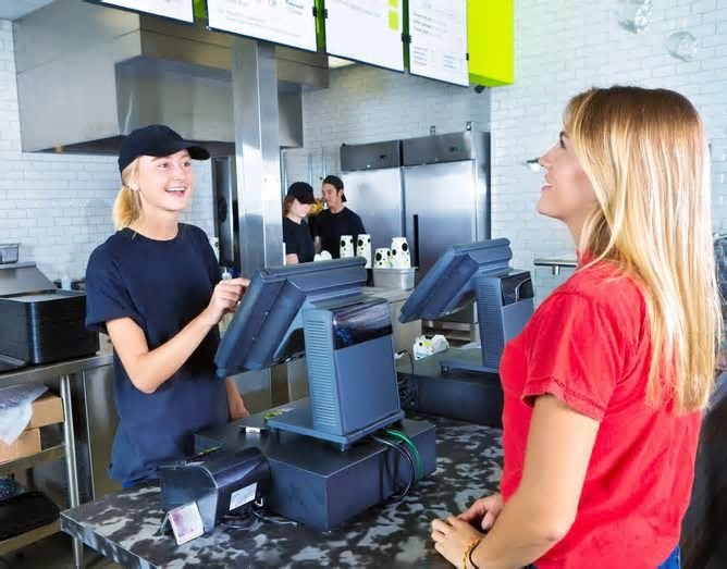 McDonald's e IA: saiba como a tecnologia vai aprimorar a experiência de clientes e funcionários