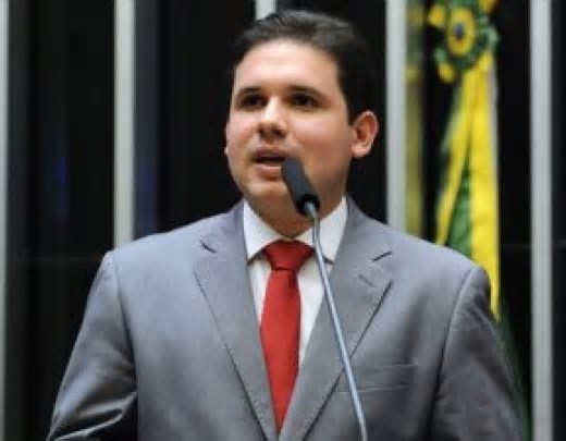 Motta bate pé e mantém regras para Comissões