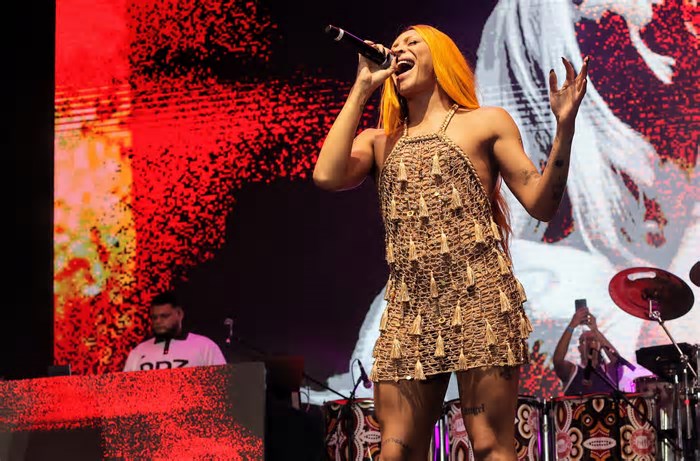 'Parte da minha história': diz Pabllo Vittar sobre Salvador durante show de aniversário