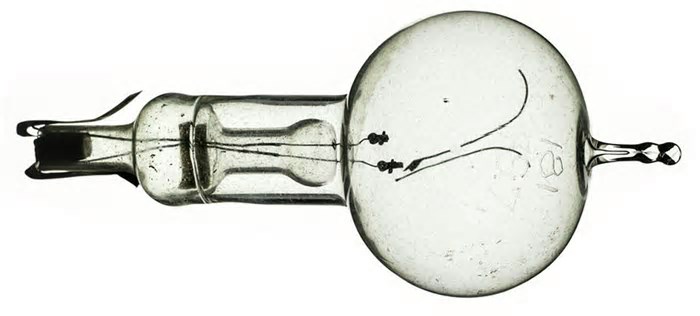 Quem inventou a lâmpada elétrica? Conheça a história da tecnologia