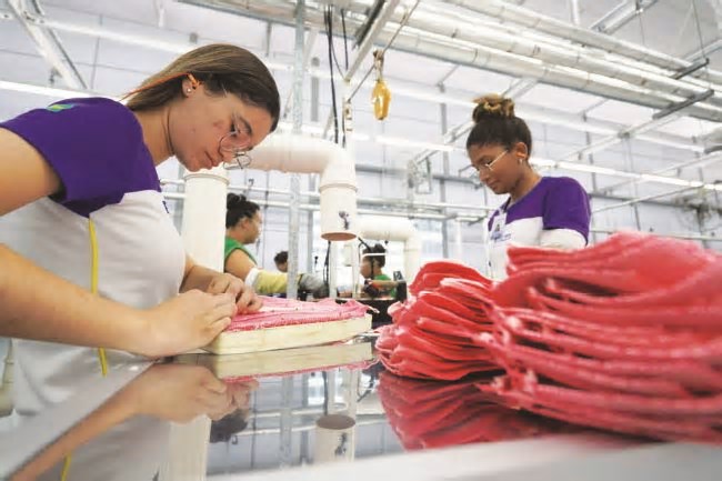 CE: mercado de trabalho tem saldo de 56,2 mil vagas