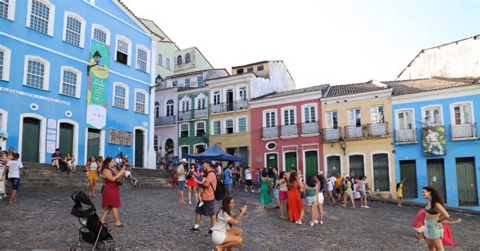 Bahia fecha alta temporada com record de 9 milhões de turistas