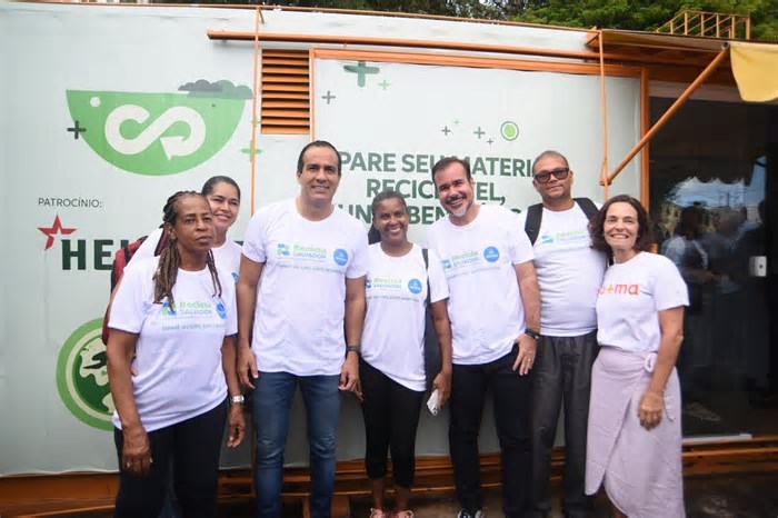 Prefeitura de Salvador lança programa com remuneração para cooperativas de coleta seletiva