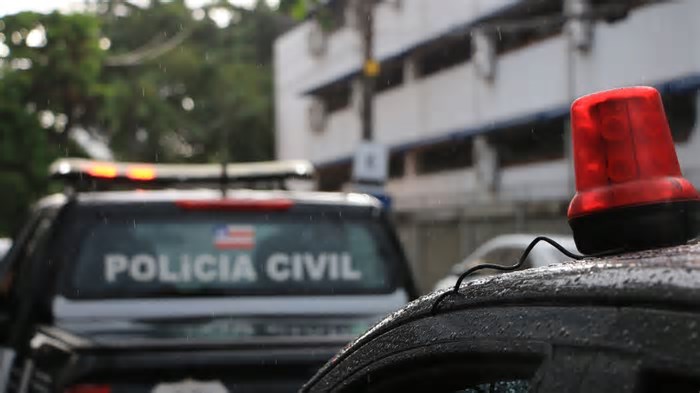 BA: delegado é investigado por envolvimento em desvio de fuzis apreendidos