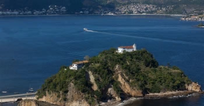 Ilha histórica de Niterói (RJ) tem vista espetacular e visitação gratuita; conheça