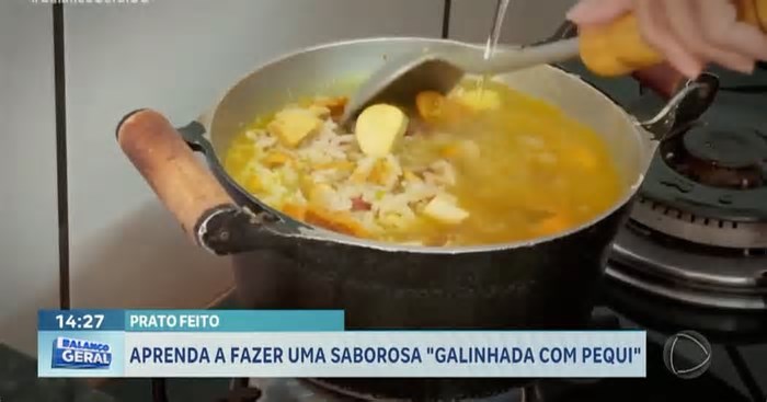 Tradição goiana: aprenda a fazer uma saborosa galinhada com pequi