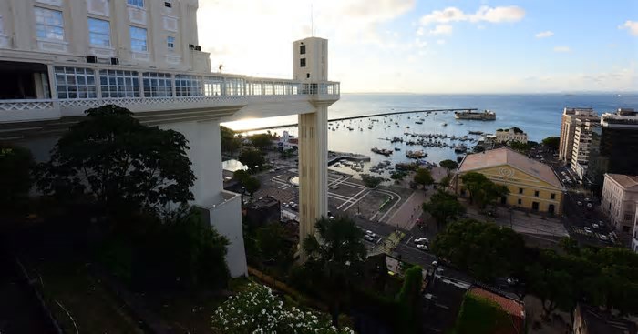 Salvador celebra 476 anos com shows, cortejos e homenagens musicais