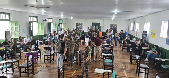 Balcão de Empregos do Exército: após anos de serviço, militares enfrentam desafios no mercado de trabalho