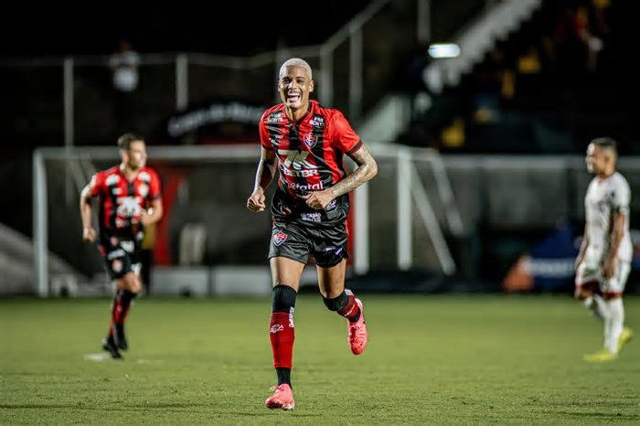 Vitória vence Atlético de Alagoinhas e está na final do Baianão