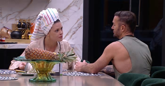 Vitória Strada pede desculpa a Diego Hypolito pela dinâmica do resta um no BBB 25; veja a resposta