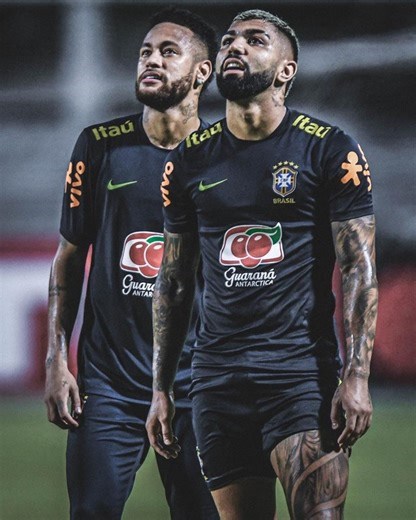 Vídeo: Gabigol marca presença em evento de Neymar, no RJ