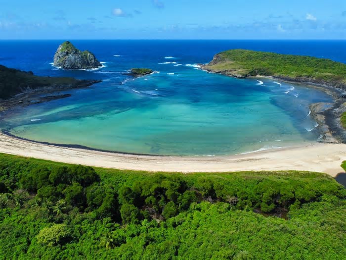 Latam terá voo de SP para Fernando de Noronha a partir de maio