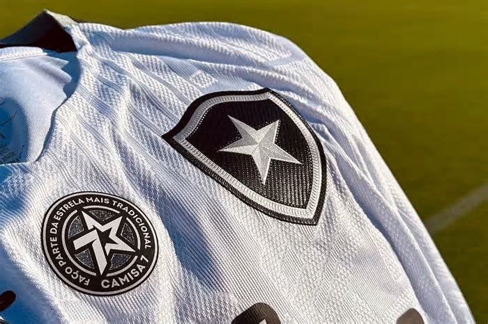 Adversário na Copa do Brasil, titular renova até 2028 e multa rescisória de Gregore: as últimas notícias do Botafogo