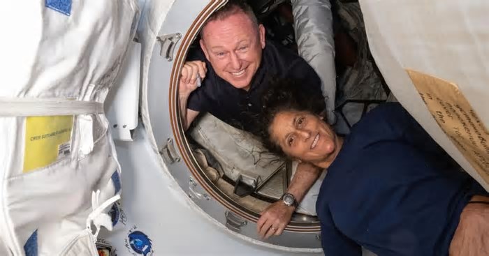 Quem são os astronautas presos no espaço?