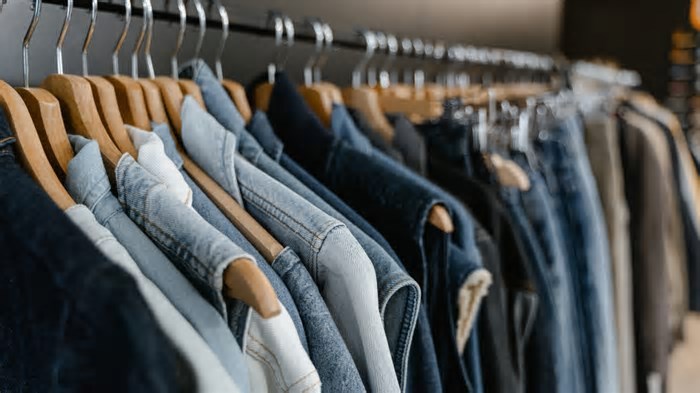 Loja de roupa é o setor que mais perdeu mão de obra em cinco anos, segundo a FecomércioSP