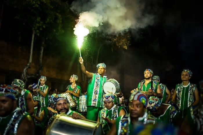 Confira os destaques recebidos pelas escolas de samba no Carnaval de Rua de Caxias do Sul