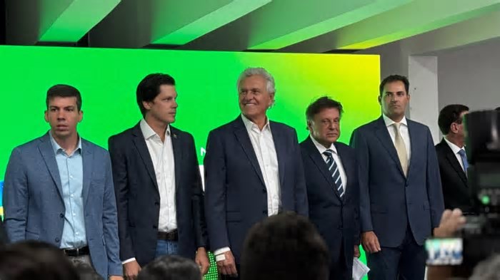 Caiado substitui secretário de perfil técnico por um de político