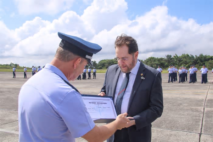Plínio Valério agora é Membro Honorário da Força Aérea Brasileira
