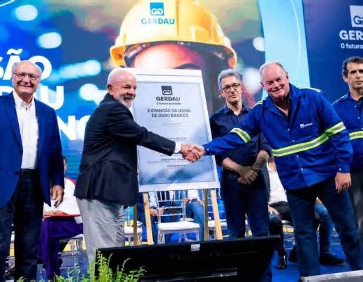 Lula visita investimentos da Gerdau em Ouro Branco