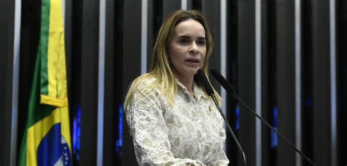Violência contra a mulher: projeto que aumenta pena para crimes cometidos com uso de inteligência artificial vai a sanção