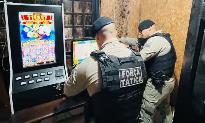Quatro máquinas caça-níqueis são apreendidas pela Brigada Militar em Gramado