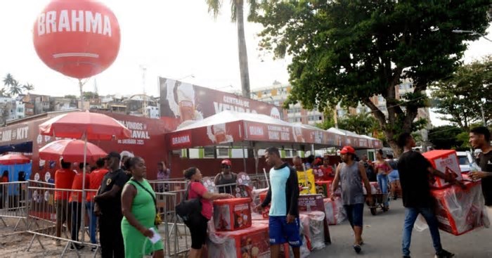 Ambev e Prefeitura de Salvador são notificadas por trabalho análogo à escravidão no Carnaval 2025