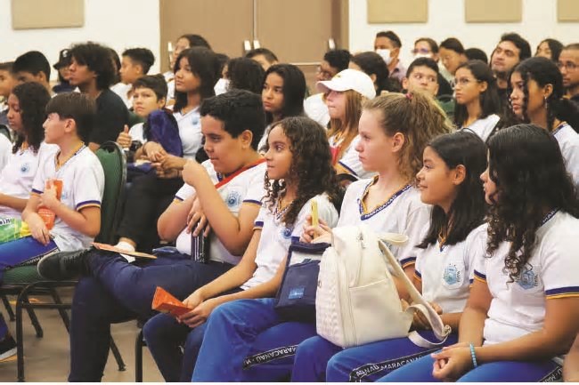Escolas podem agendar visitas para participar da XV Bienal Internacional do Livro no Ceará