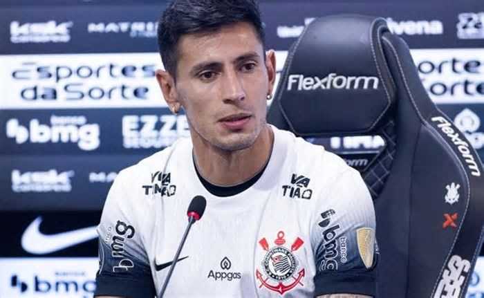 Fabrizio Angileri expõe bastidores do Corinthians e revela postura do elenco: “Fome por glória”