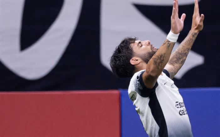 COM ESTÁDIOS LOTADOS, BAHIA E CORINTHIANS AVANÇAM NA PRÉ-LIBERTADORES
