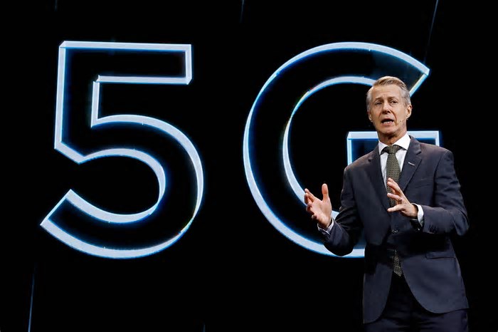 Evento de telefonia destaca impacto econômico de 5G e IA em abertura