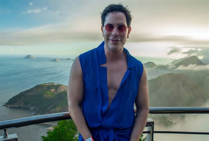 Christian Chávez, do grupo RBD, aproveita viagem ao Rio para visitar cartões-postais da cidade