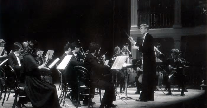 Orquestra Theatro São Pedro une seus quatro últimos maestros em concerto comemorativo de 40 anos