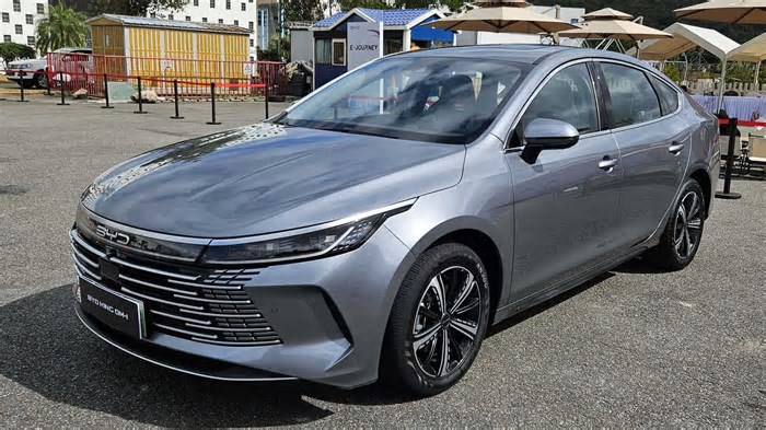 Híbridos plug-in: veja a autonomia elétrica dos modelos no Brasil