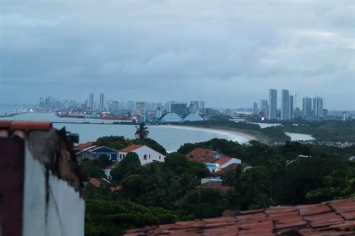Recife e Olinda celebram aniversário nesta quarta (12) com corte de bolo, desfile, anúncios de obras e inauguração de creche