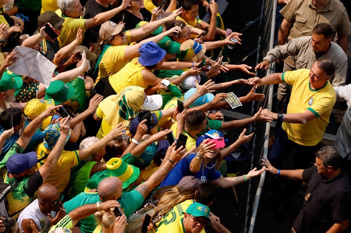 Bolsonaro divulga protestos internacionais em defesa da anistia do 8 de janeiro